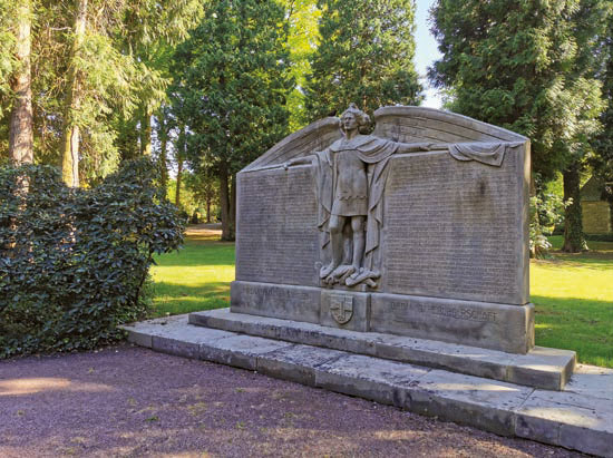 Grab auf dem Werler Parkfriedhof